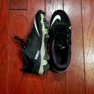 Nike Diamond Cleats size 8 Softball